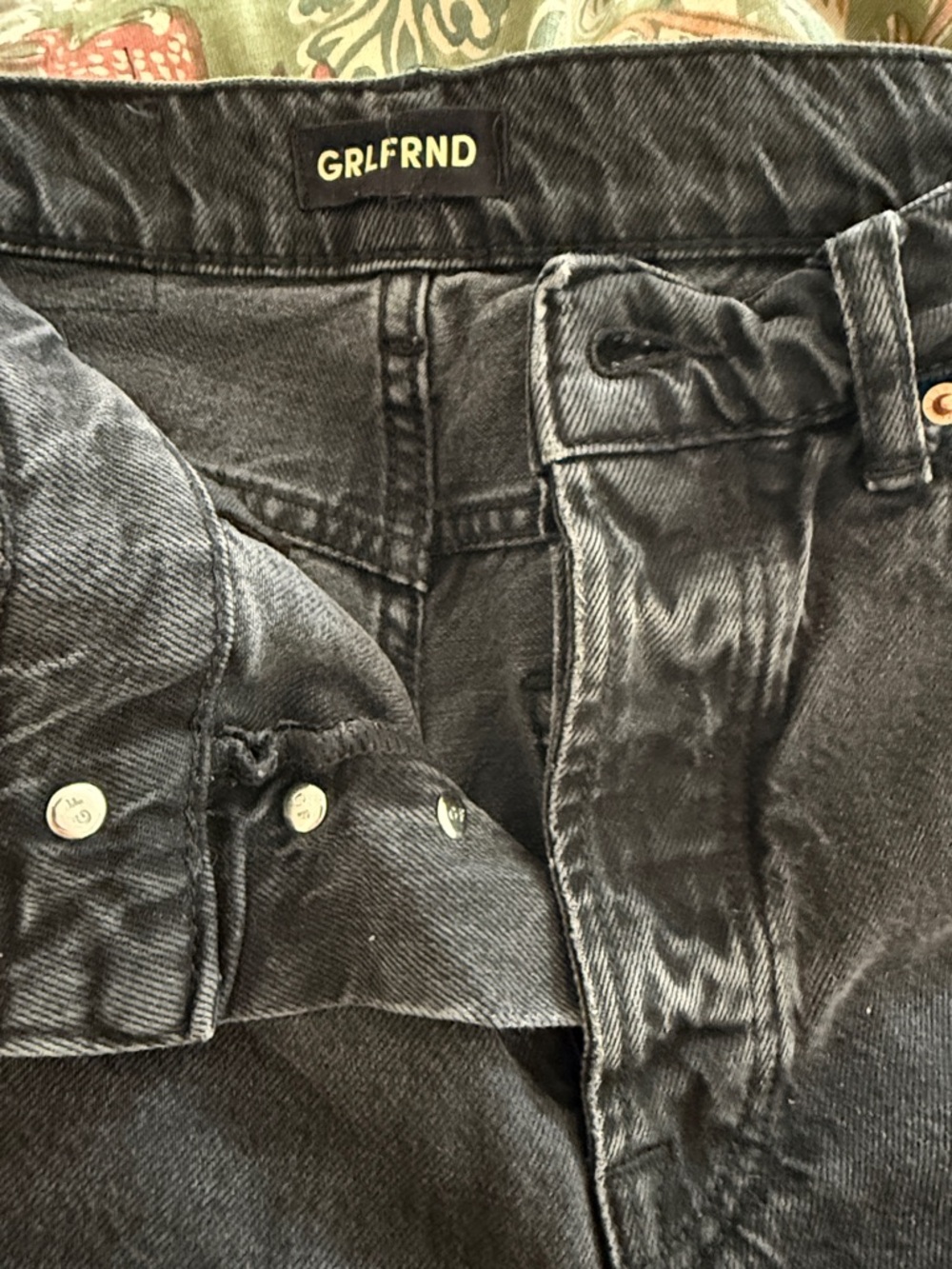 GRLFRND Women’s Black Washed Straight Jeans